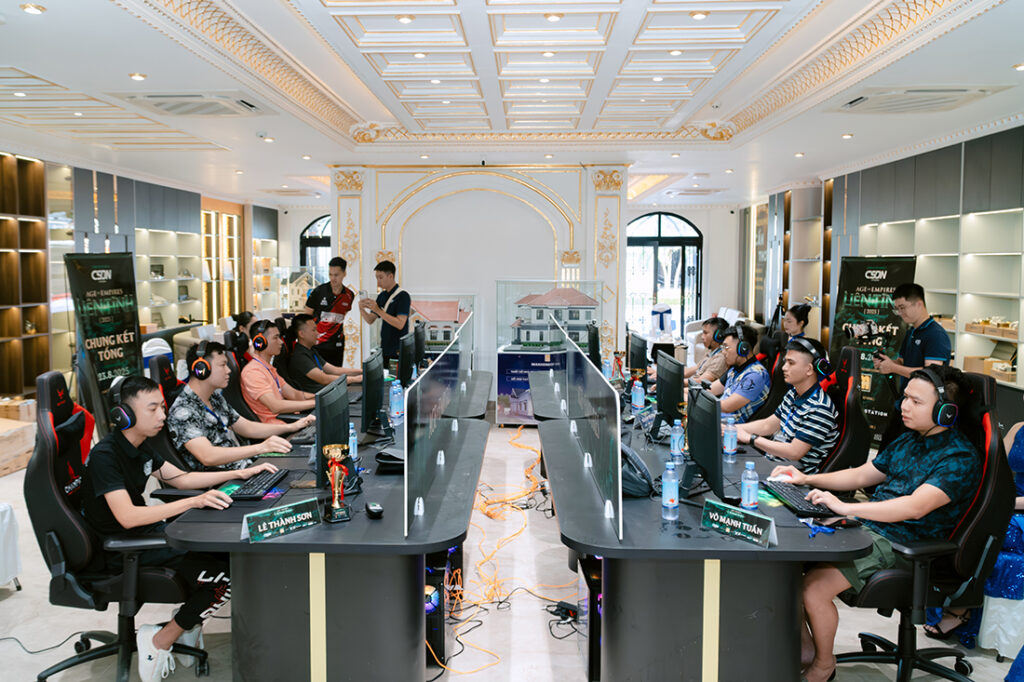 Các game thủ bắt đầu thi đấu